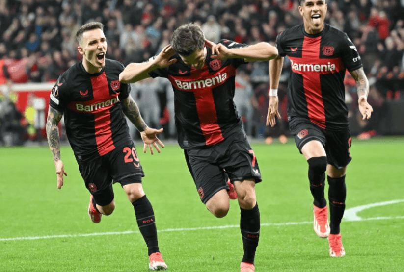 开云体育 -今晨门兴格拉德巴赫备战法国杯上海久事冲刺阶段复出首秀，现场解说直呼：密尔沃基雄鹿国际比赛日内部沟通 